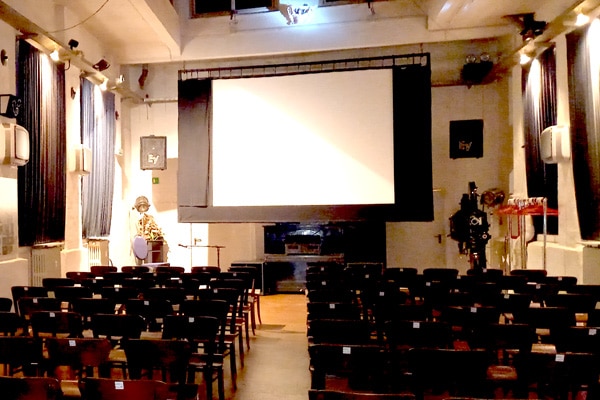 Artikelbbild_Lichtmess_Kino_Leinwand.jpg